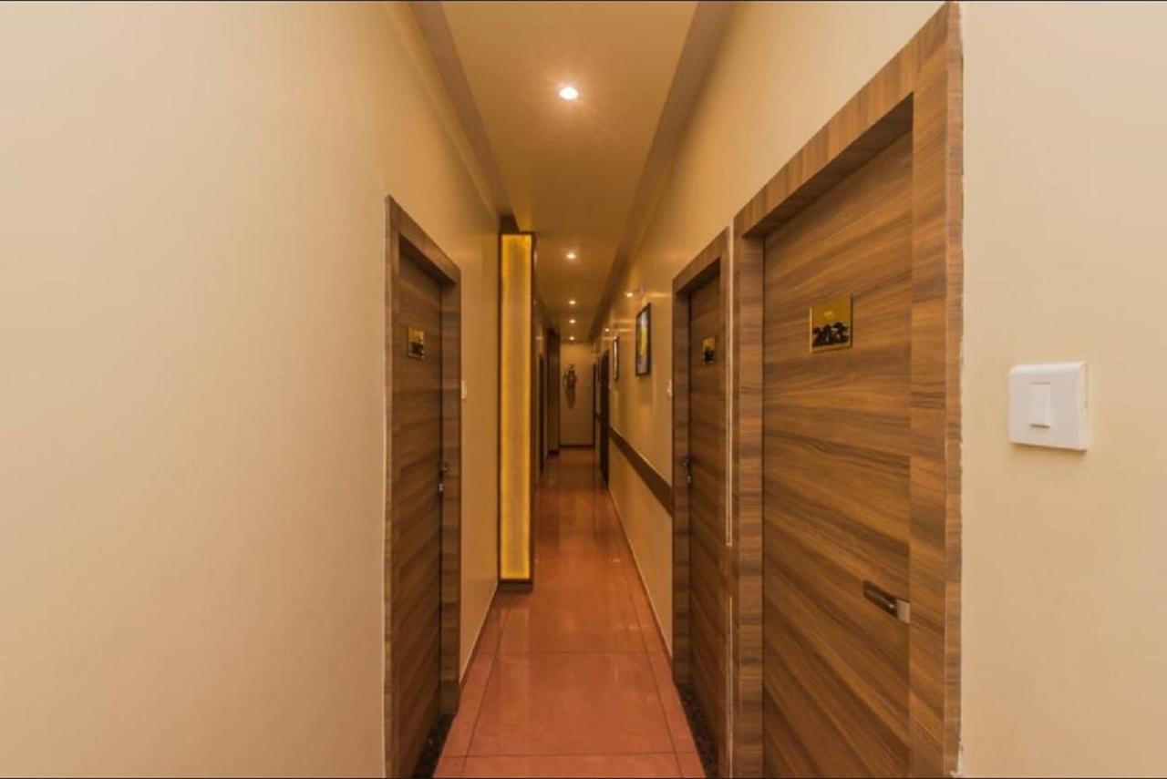 Aster Hotel Near Mumbai Airport المظهر الخارجي الصورة