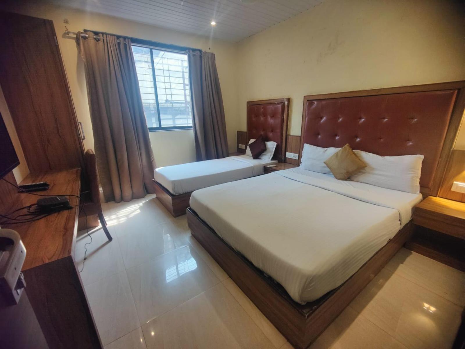 Aster Hotel Near Mumbai Airport المظهر الخارجي الصورة